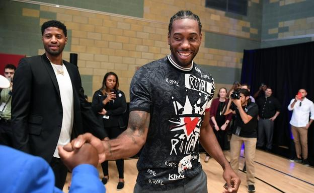 辽篮赢球功臣！威尔斯30+7+5，王岚嵚5记三分砍19分（辽篮取胜双星闪耀：威尔斯30分7板5助，王岚嵚5记三分轰19分）