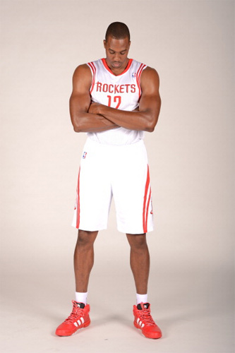 30号再续，弗林蓬社媒展示利物浦新赛季球衣（30号继续沿用，弗林蓬社媒晒利物浦新赛季球衣）