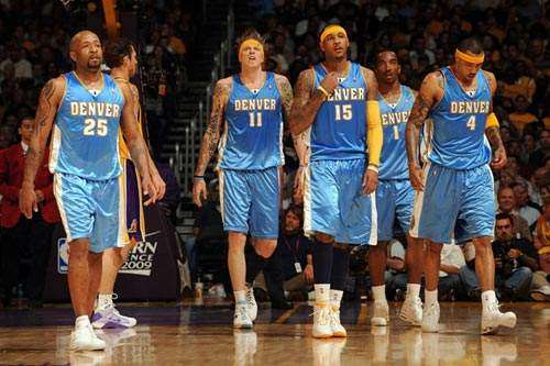 传承足球明星联赛“川辽对决”再现甲A经典，“四川雄起”唤起一代球迷记忆（传承足球明星联赛川辽再相逢，甲A经典重现，“四川雄起”勾起一代球迷回忆）