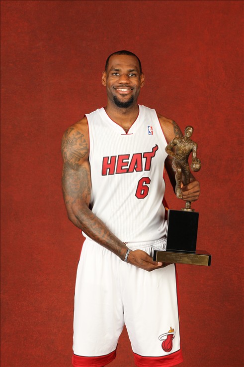 恐怖！本赛季杜伦作为挡拆顺下球员命中率高达83.3%（太高效！杜伦本季挡拆顺下终结命中率达83.3%）