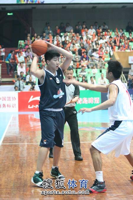 卡哇伊超勇5職業集結中,入遊參戰.笑然救世再登巔峰!（卡哇伊超勇五職同盟集結，開啟入遊之戰，笑然救世重返巔峰！）