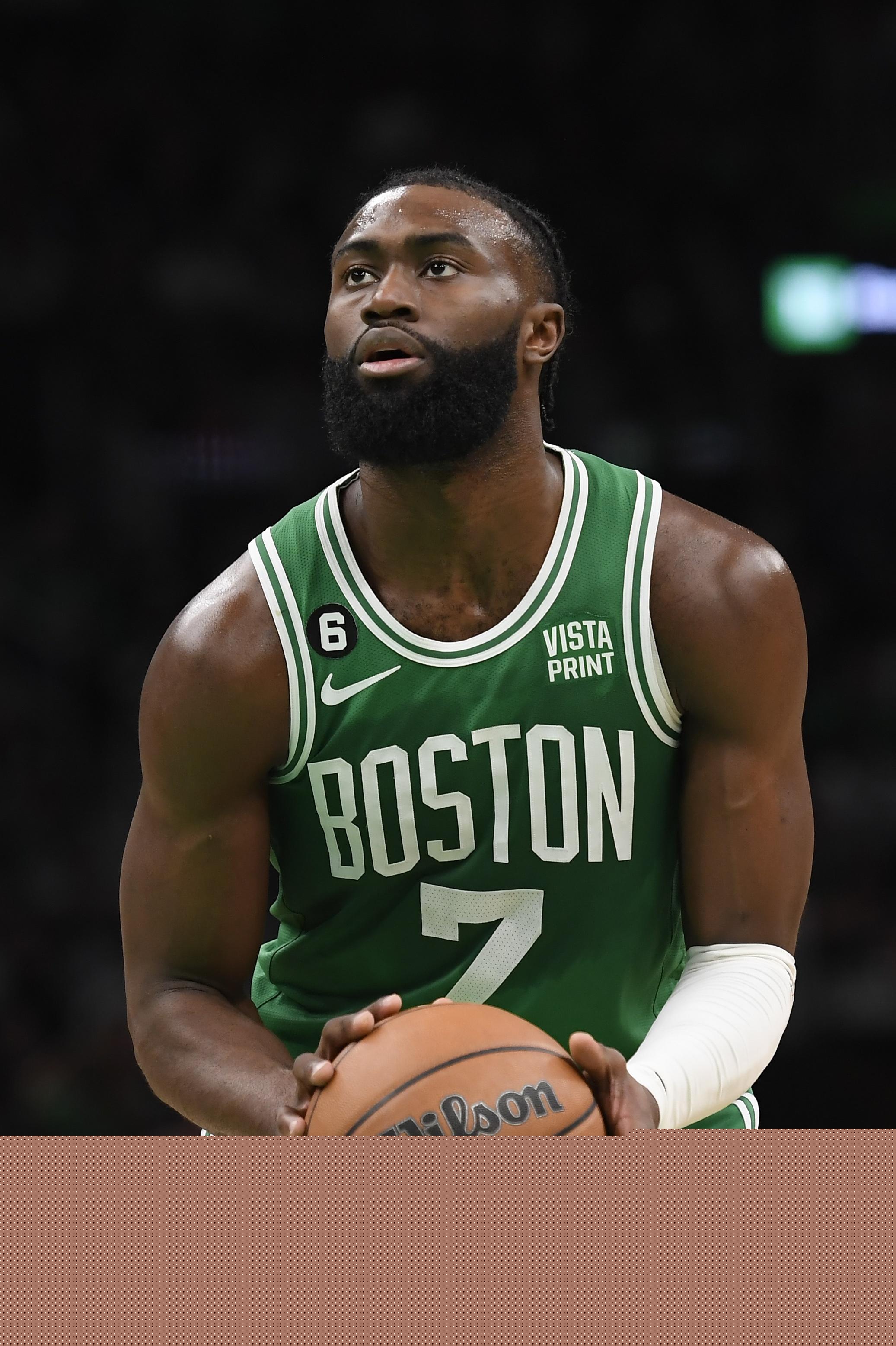 徐昕的身高优势在篮球场上的重要性（徐昕身高优势在球场上的关键作用）