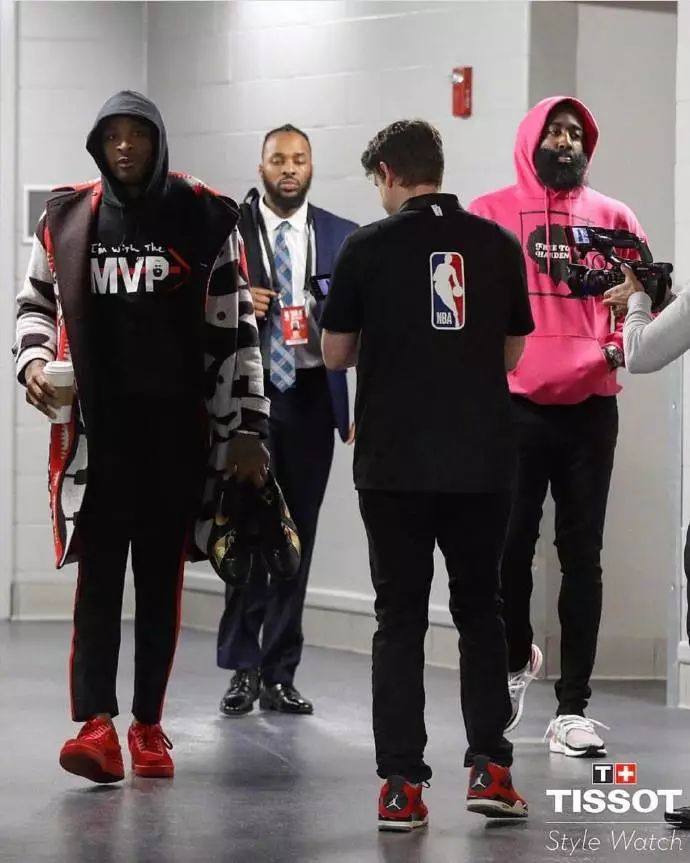 中超土帅成绩：韩鹏半程接手拿第5，曲刚半程接手未能保级（中超本土教练成绩对比：韩鹏半程上任跻身第5，曲刚同期接手仍未保级）