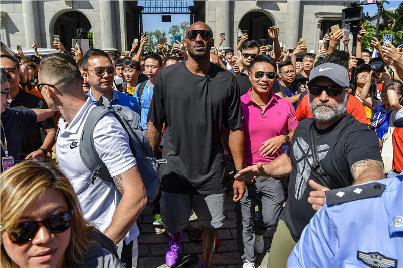 亚精英赛前瞻：广岛主场冲胜守前8，申花唯取3分保晋级悬念（亚精英赛看点：广岛主场抢胜巩固前八，申花唯有全取三分方能延续晋级悬念）