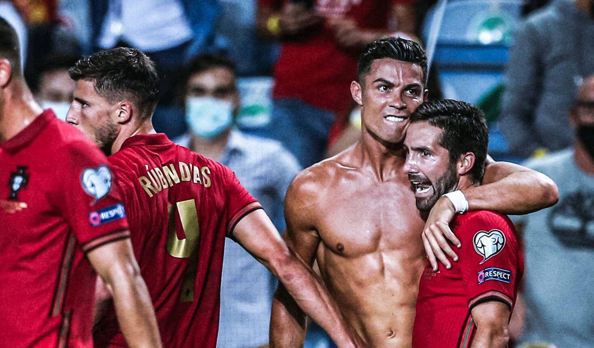 法兰克福主帅：球队上次客战巴萨是次伟大的经历，但已成历史（法兰克福主帅：上次客战巴萨难忘，如今已成历史）