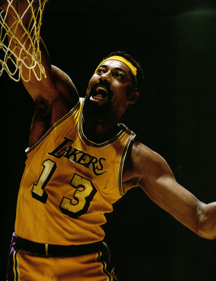 陈国豪半场表现出色，独揽全队最高分（陈国豪半场火力全开，砍下全队最高分）