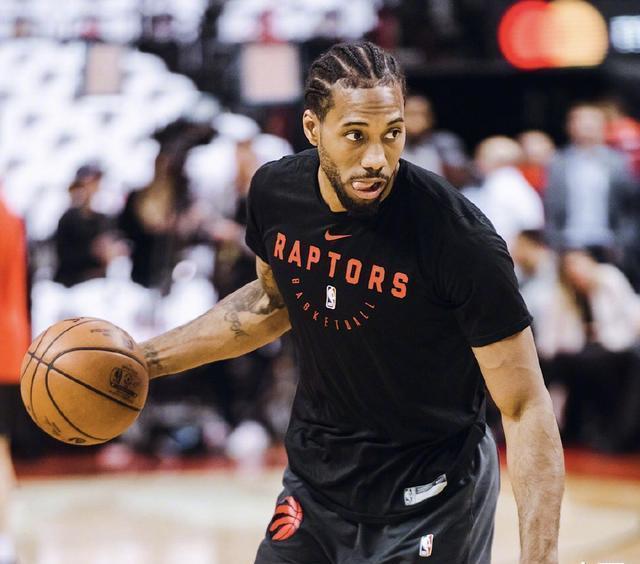 近10场欧冠仅1场进球，莱万遭遇生涯欧冠最长6场进球荒（莱万欧冠陷入生涯最长6场球荒，近10战仅一次破门）