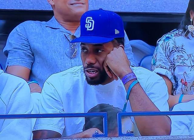 半场：巴萨1-1马竞，巴埃纳、拉菲尼亚破门，莱万点球踢飞（半场战报：巴萨1-1马竞，巴埃纳与拉菲尼亚相继破门，莱万点球失手）