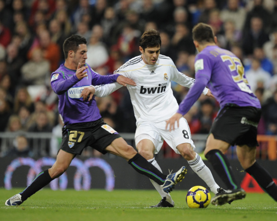 前锋单场帽子戏法，刷新赛季纪录（锋线球员上演帽子戏法，改写本赛季纪录）